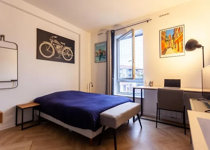 Cocon Moderne Compans Caffarelli - Metro, Charme & Confort Lägenhet