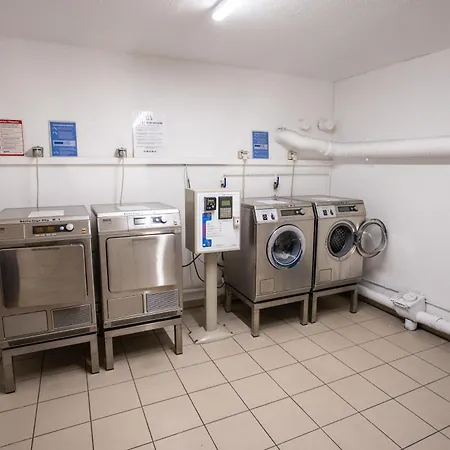 Cocon Moderne Compans Caffarelli - Metro, Charme & Confort Apartment